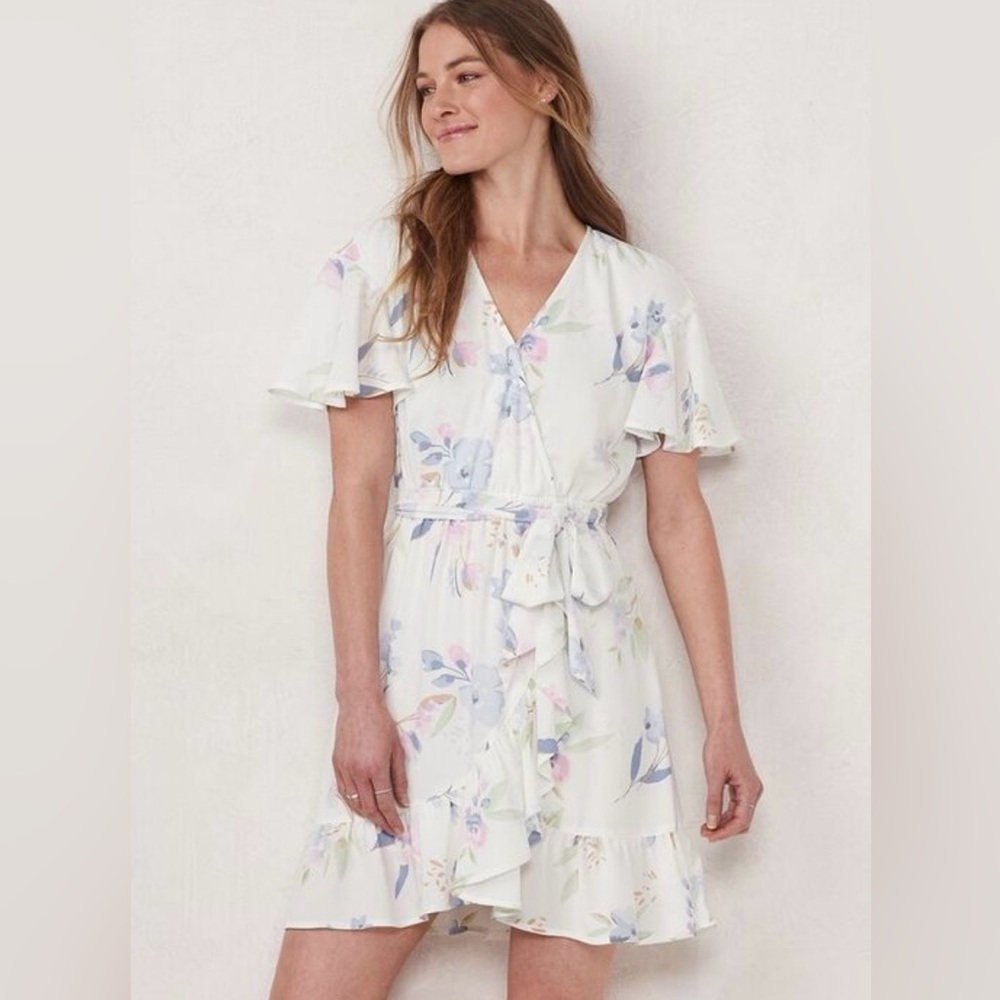 NWT LC Lauren Conrad white Floral Wrap belted short sleeve mini Dress size XL
